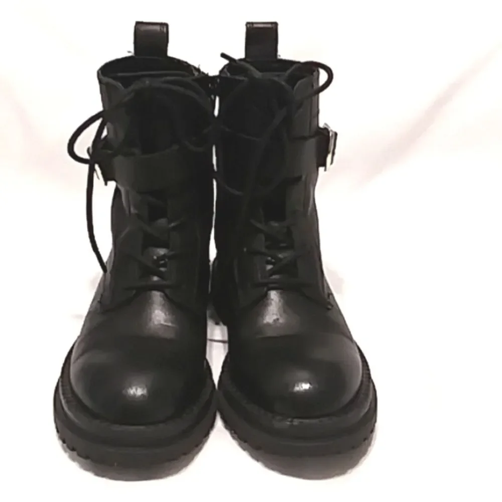 Zara Girls Combat Boots Leather Lug Easy Zip Laced Look Silver Buckles EU 32